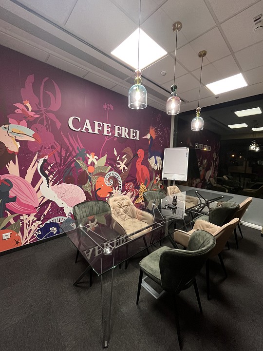 CAFE FREI iroda