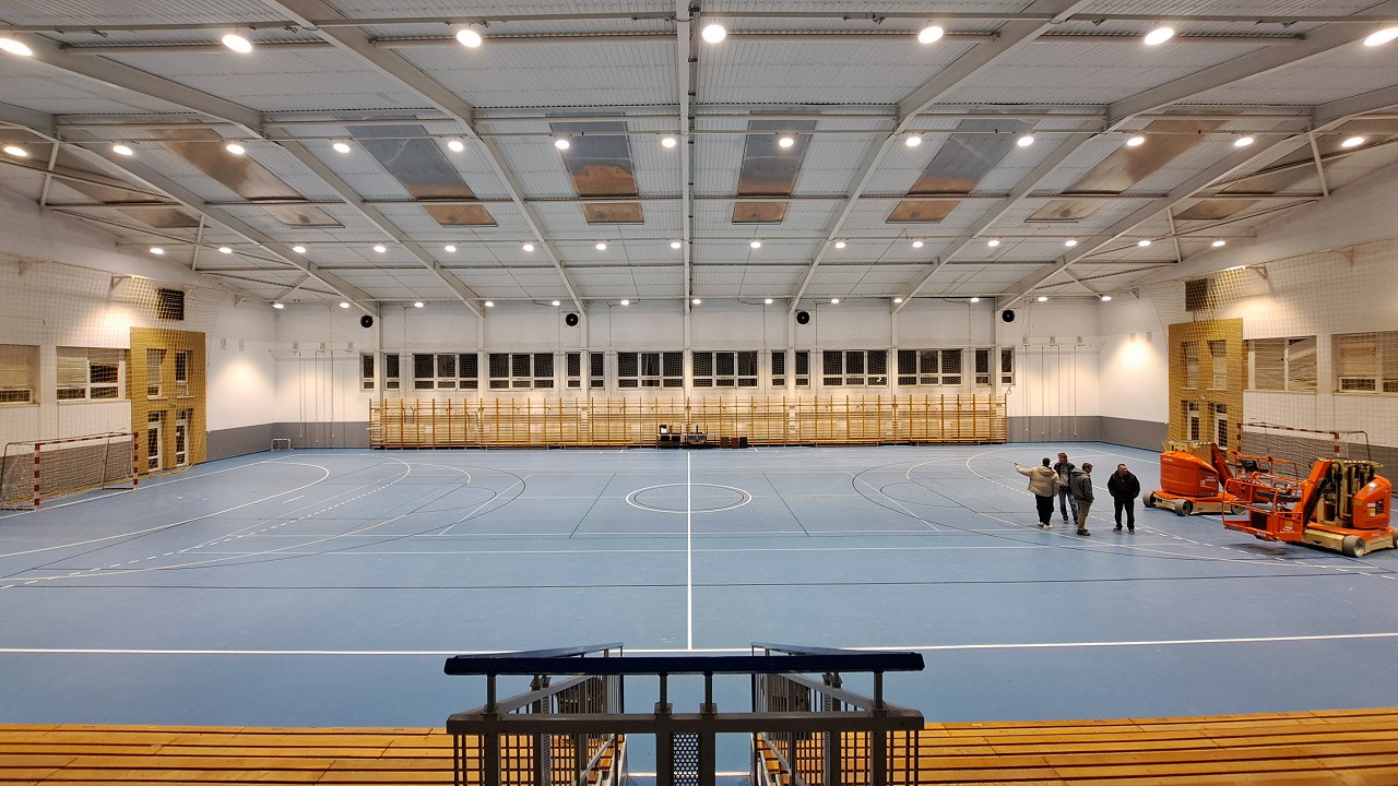 Törökszentmiklós sportcsarnok